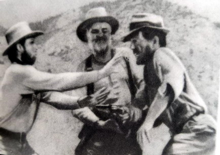 :    1947.jpg
: 44

: 43.2 